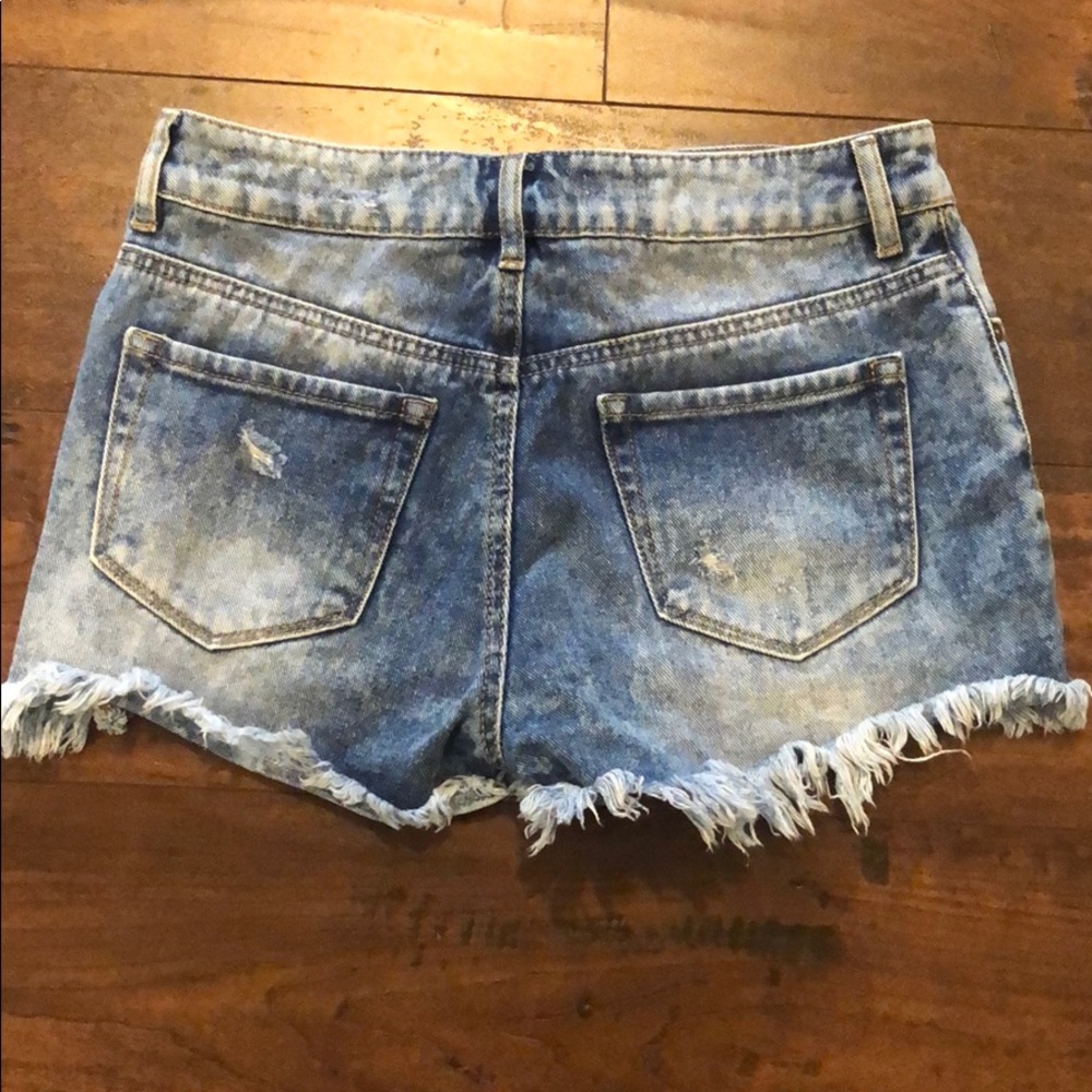Shorts - Picture 2 of 2